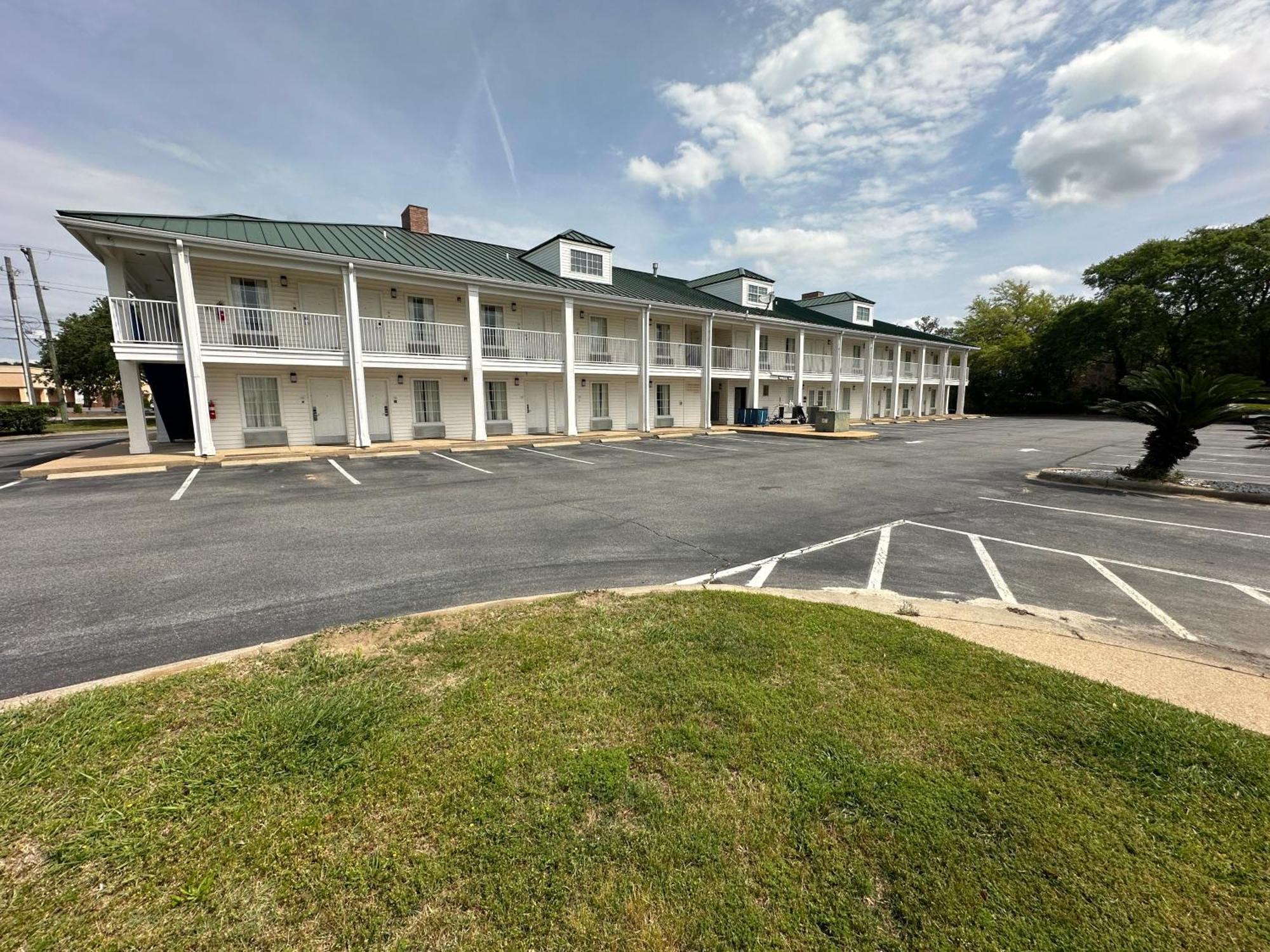 Baymont By Wyndham Thomasville Kültér fotó
